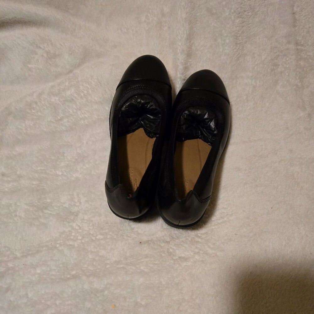 Like New Womans Clarks Unstructured Casual/Dress Shoes: Black, Sz.5M